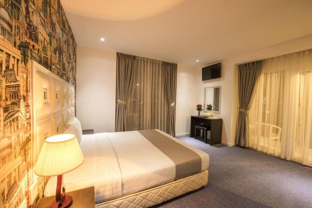 Golden Crown Hotel Saigon Ho Chi Minh City Bagian luar foto