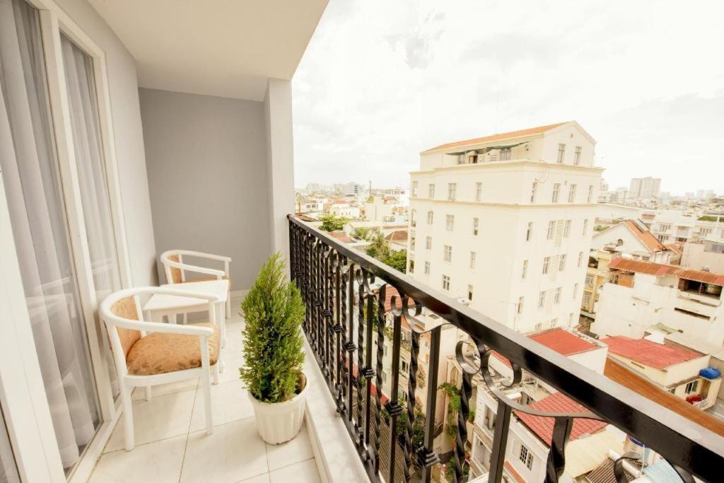 Golden Crown Hotel Saigon Ho Chi Minh City Bagian luar foto