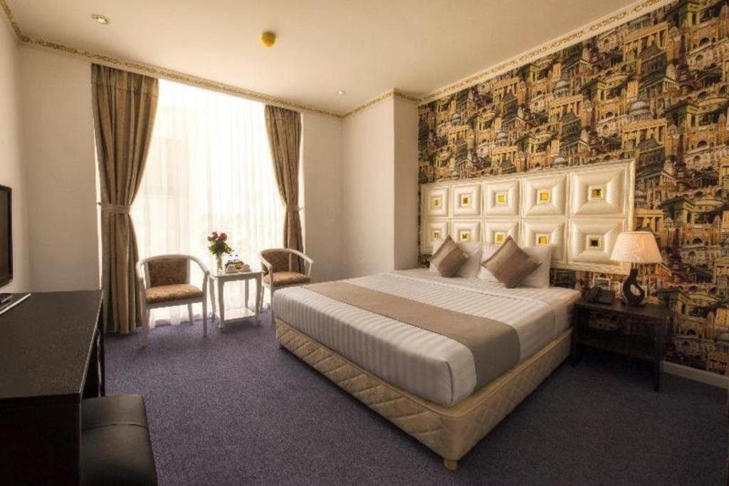 Golden Crown Hotel Saigon Ho Chi Minh City Bagian luar foto
